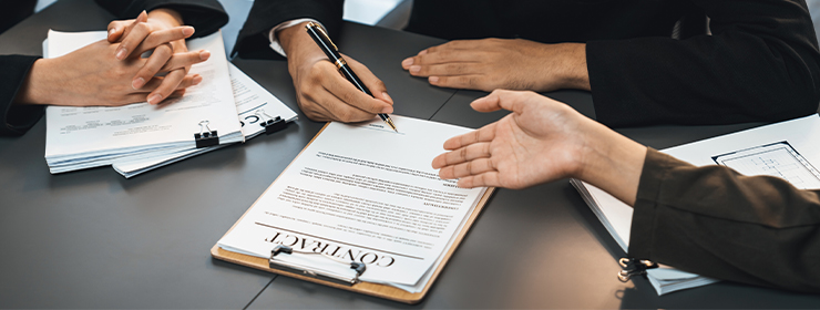 legal-contract-and-licenses-advisory